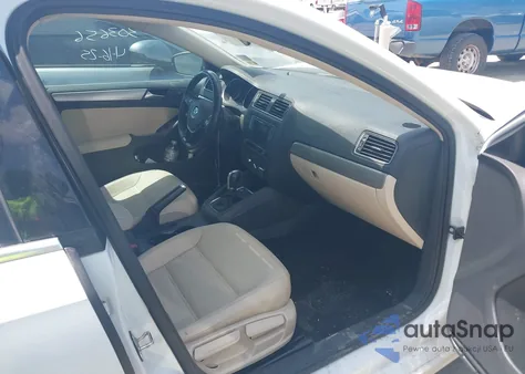 2017 Volkswagen Jetta 1.4T Se from USA, damaged, VIN 3VWDB7AJ6HM303656